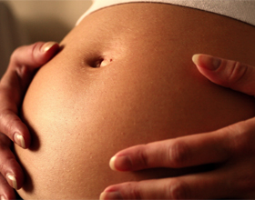 Беременность в 18 лет: плюсы и минусы