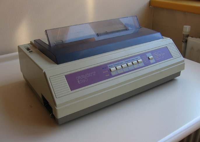 Старенький матричный принтер