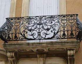 Французский балкон, его плюсы и минусы