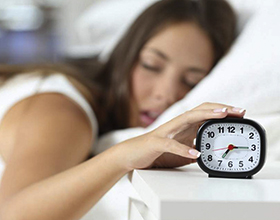 Стоит ли ложиться спать на 3 часа и как это влияет на организм