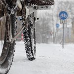 Стоит ли кататься на велосипеде зимой: плюсы и минусы