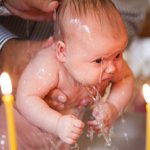 Стоит ли крестить ребенка?