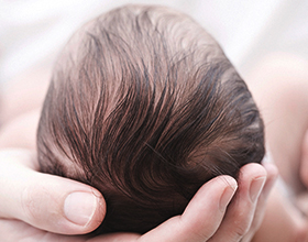 Кефалогематома у новорожденных на голове: причины и последствия