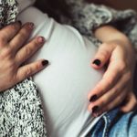 Плохая моча при беременности: причины и последствия