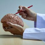 Профессия нейрохирург — главные плюсы и минусы