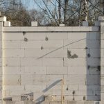 Забор из газобетонных блоков: плюсы и недостатки